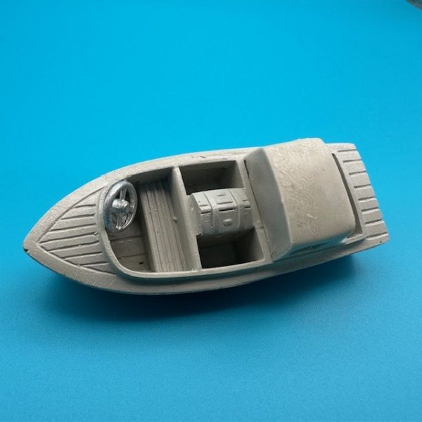 16ft Royal Navy Fast Motor Boat 70mm 1:72 Scale