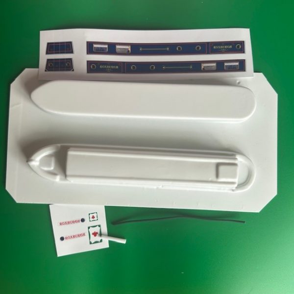 50' Holiday Boat OO Gauge Scale Model Narrow Boat - Image 2