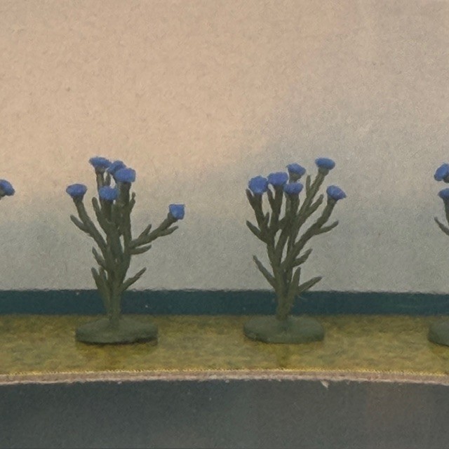 BUSCH 1247 PREBUILT FLOWERS 8 CORNFLOWERS - Image 2