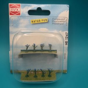 BUSCH 1247 PREBUILT FLOWERS 8 CORNFLOWERS